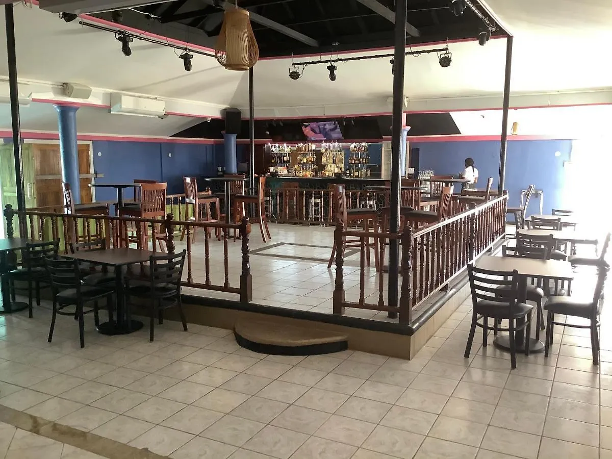 Cariblue Hotel & Scuba Resort Montego Bay 3*,  Jamaika